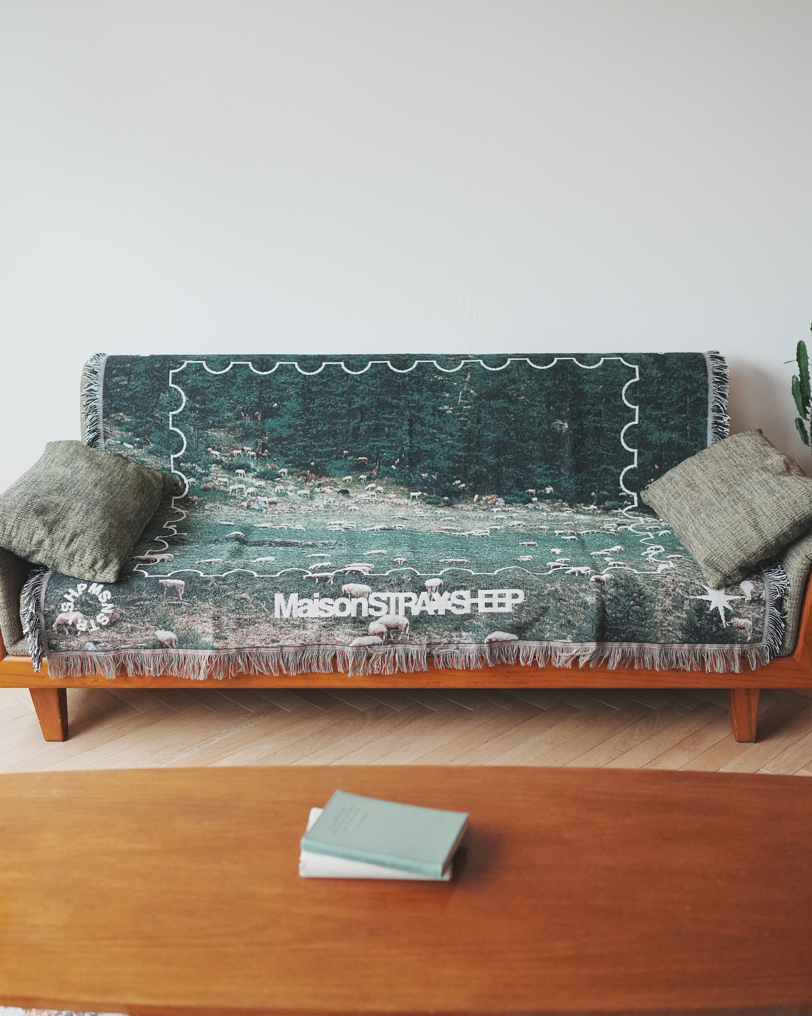 STRAYSHEEP RUG GREEN